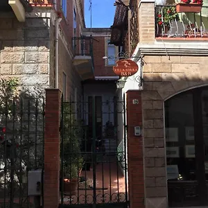 Serra Iun E6769 Bed & Breakfast