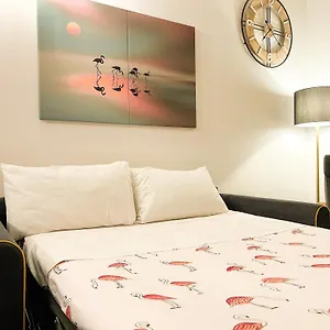 A Serenai - Elegante In Centro Apartment