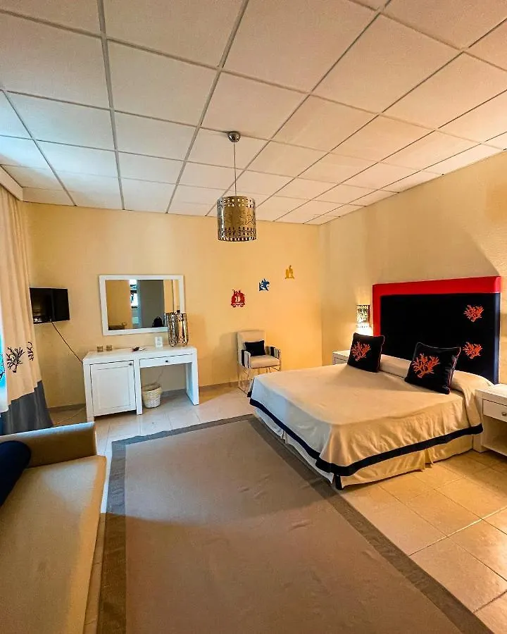 Hotel Lido Beach Phg Oristano 4*,  Italia